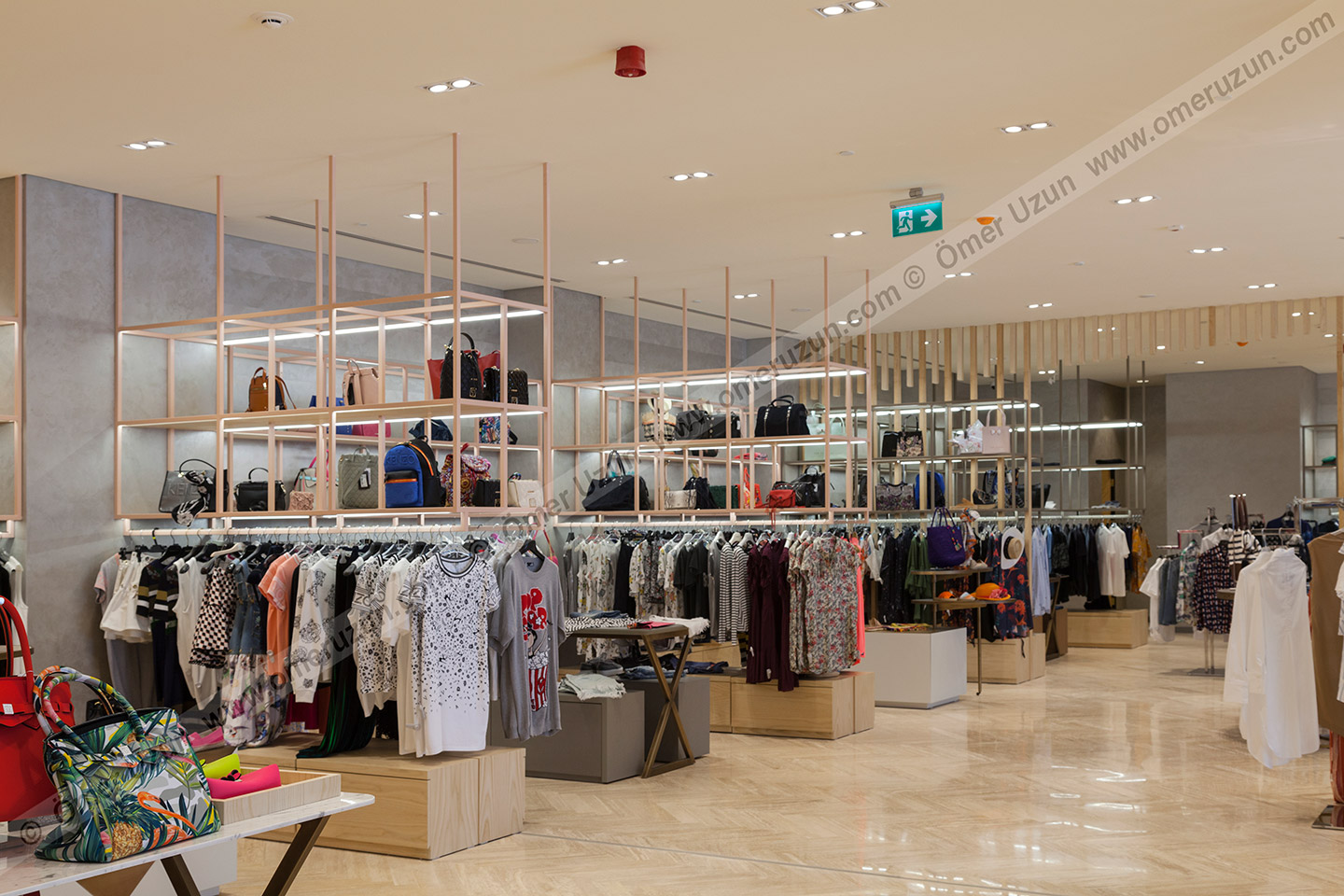 Brandroom store Antalya interior clothes display